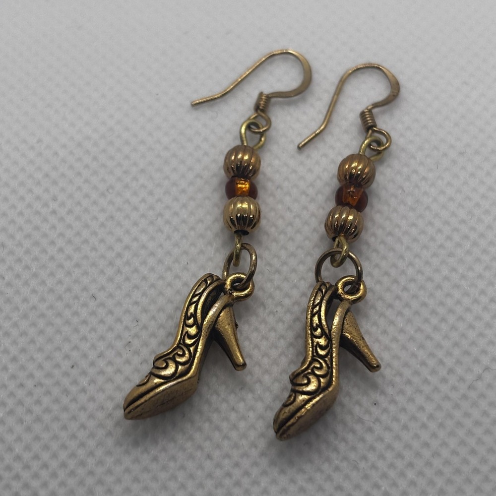 High‎ Heel Shoe Charm Dangle Earrings Womens Gold Tone Stiletto Hook Amber Bead